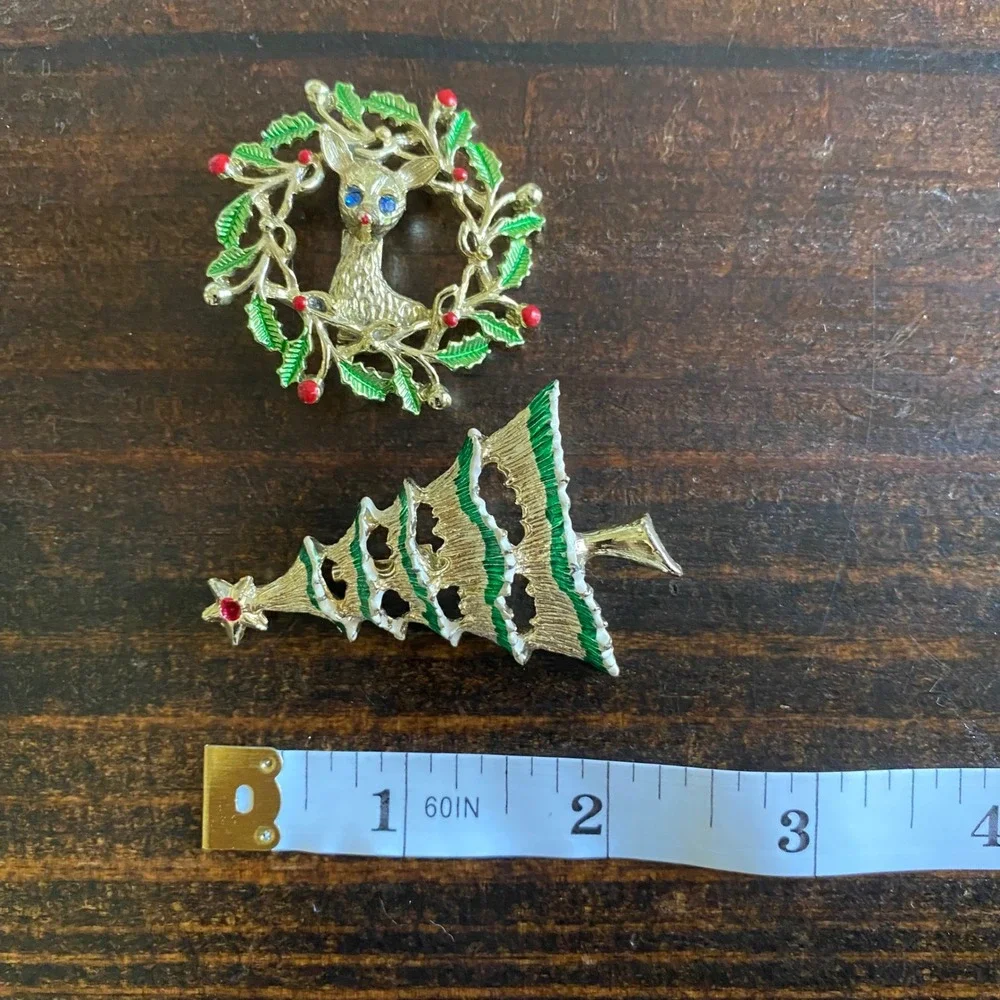 Vintage Christmas Brooch Set Gold Tone Enamel‎ Tree Reindeer Wreath Pins 2pc